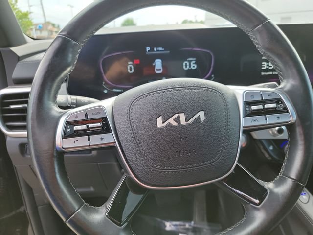 Used 2023 Ebony Black Kia EX X-Line image 13
