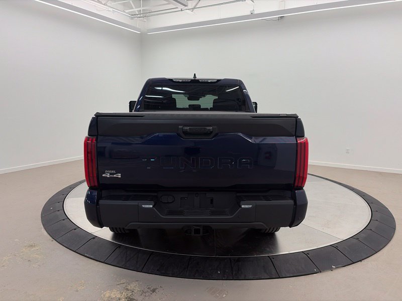Used 2022  Toyota SR5 image 4