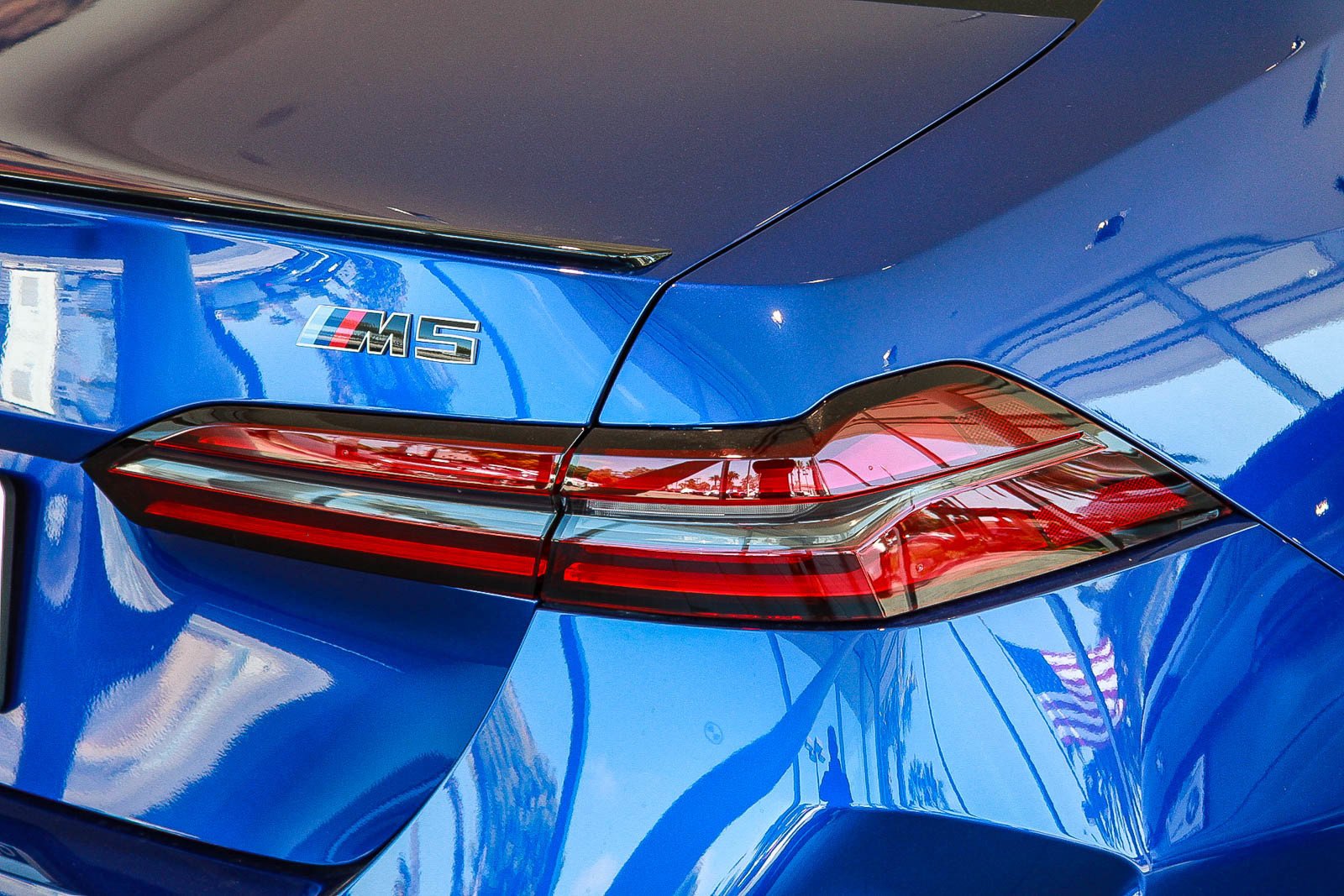 New 2026 Marina Bay Blue Metallic BMW Base image 7