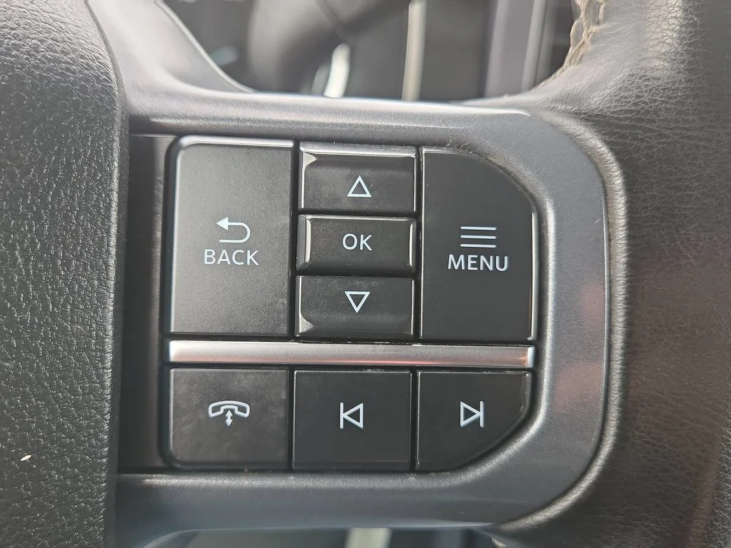 Used 2023 Black Ford XLT image 44