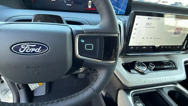 New 2027 Star White Metallic Tri-Coat Ford Active image 61