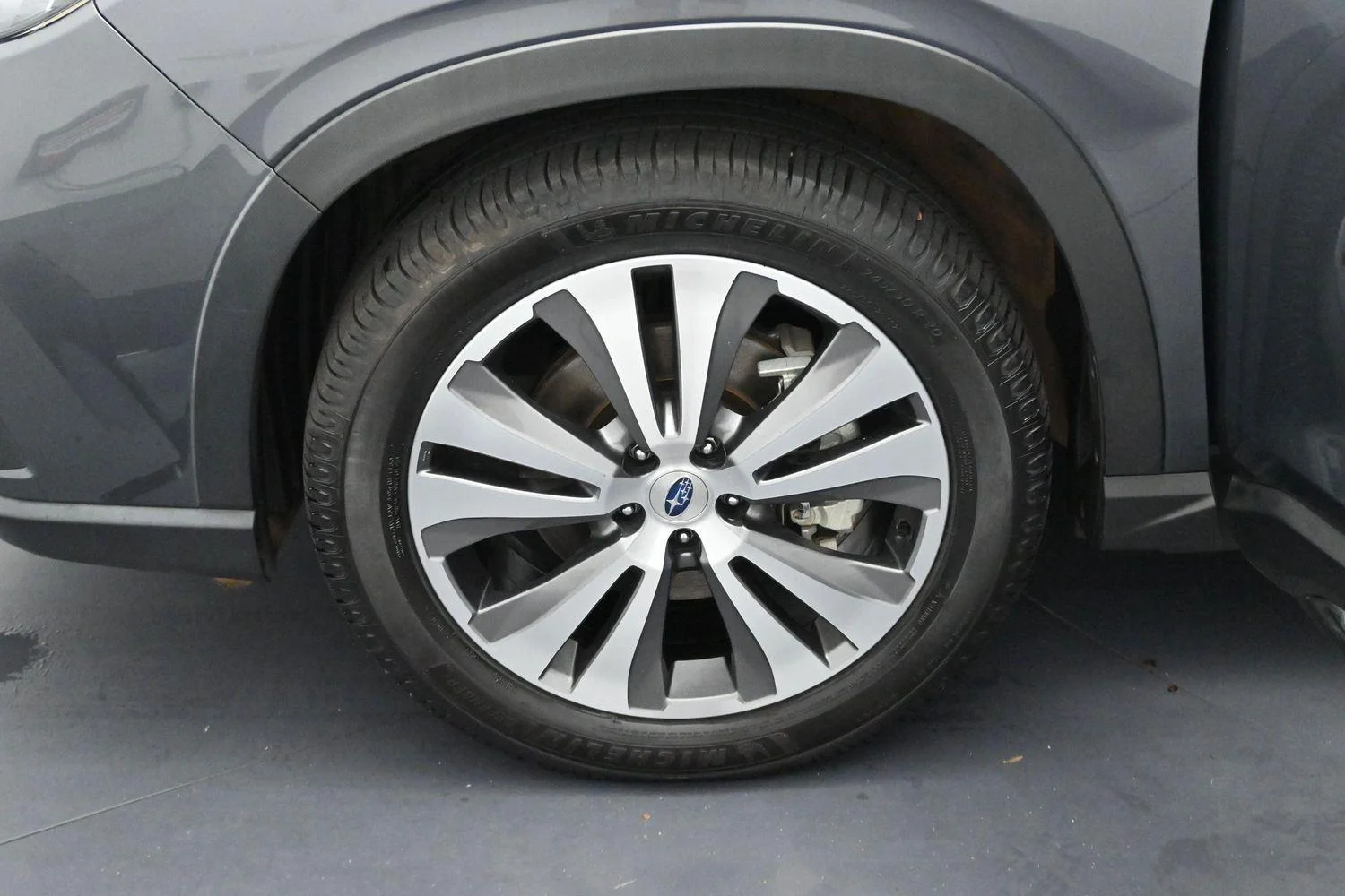 Used 2021 Magnetite Gray Metallic Subaru Limited image 35