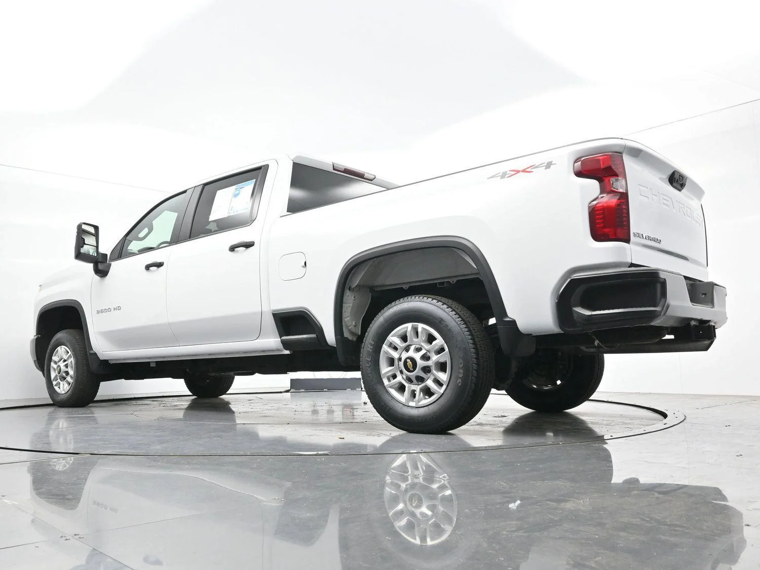 Used 2025 Summit White Chevrolet WT image 67