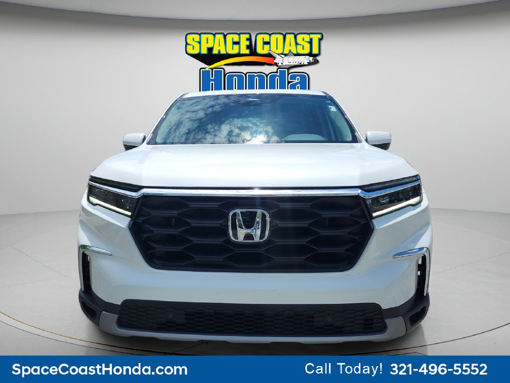 Used 2025  Honda EX-L image 4