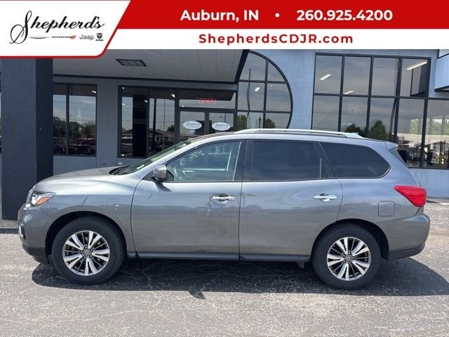 Used 2019 Gray Nissan SV image 1