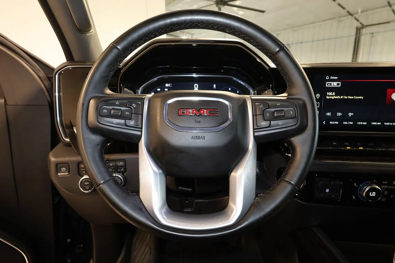 Used 2024 Titanium Rush Metallic GMC Elevation image 10