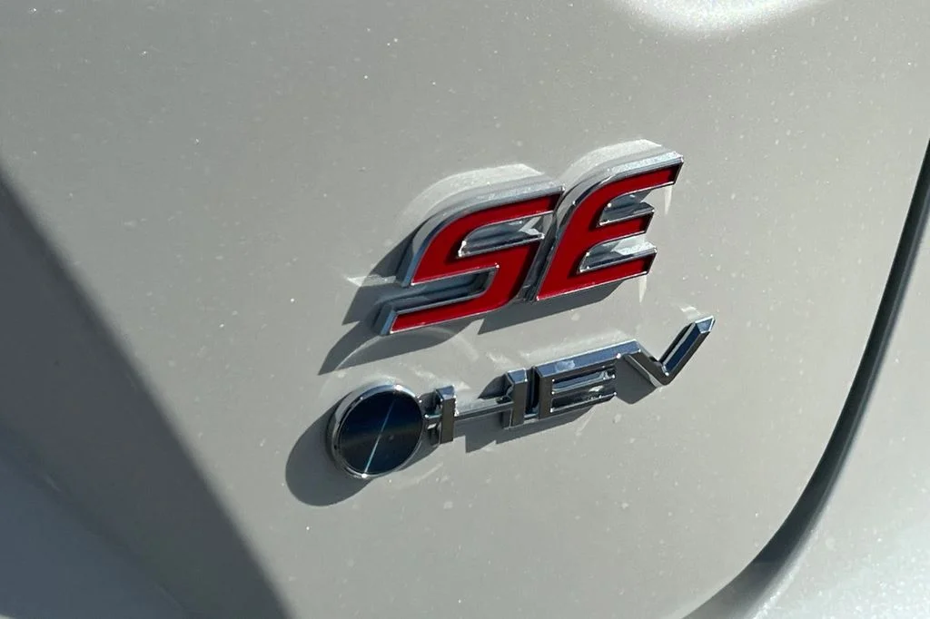 New 2026 Wind Chill Pearl Toyota Hybrid SE image 25