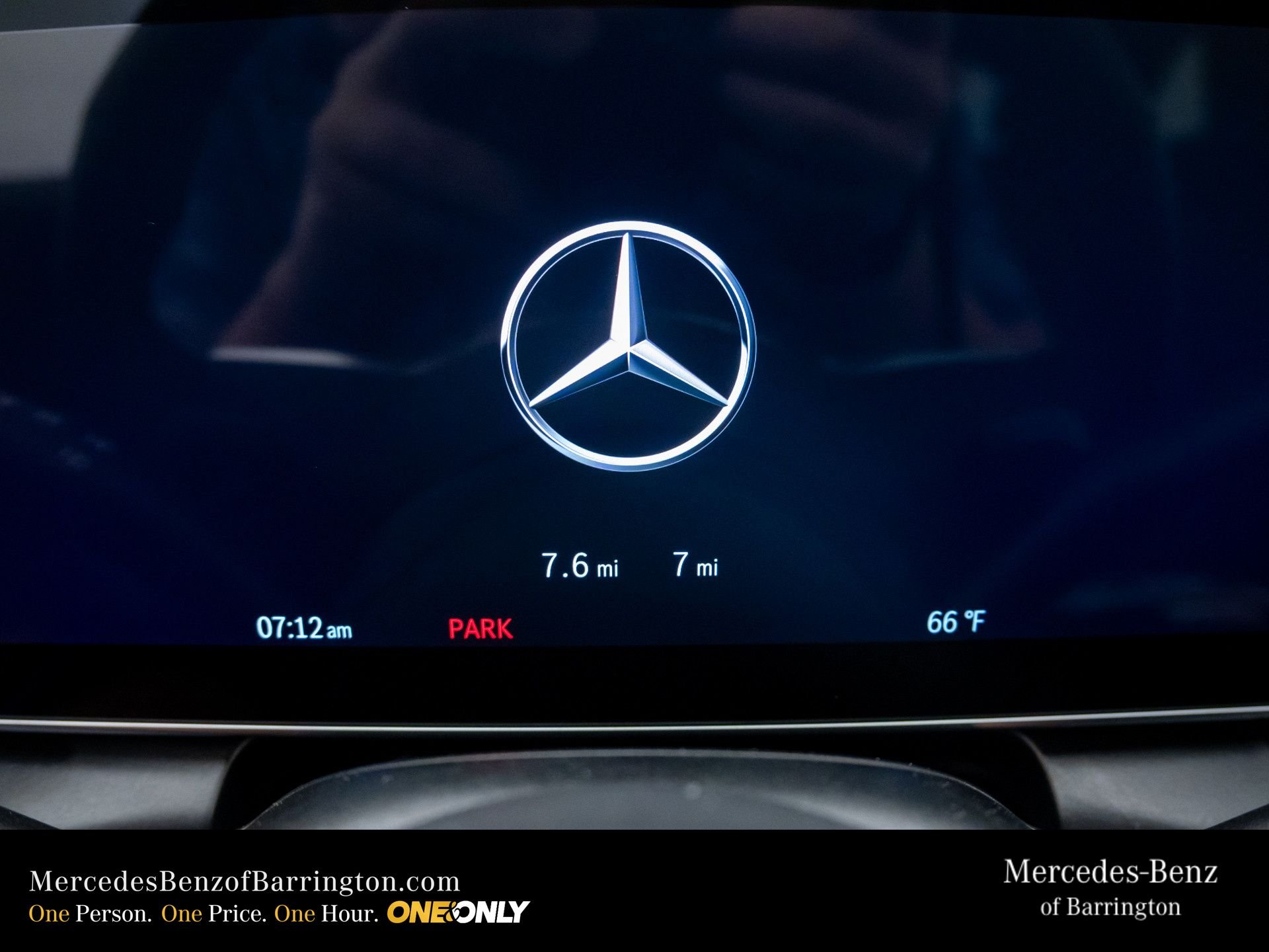 New 2026 Graphite Grey Metallic Mercedes-Benz GLC 300 image 23