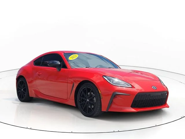Used 2022  Toyota Premium image 3