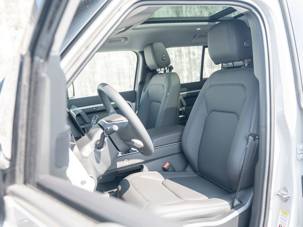New 2026 Borasco Grey Land Rover S image 18
