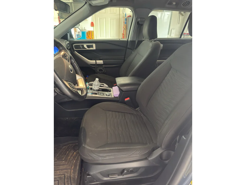 Used 2021 Infinite Blue Metallic Tinted Clearcoat Ford XLT image 4