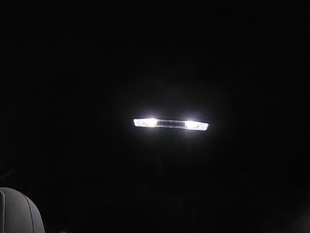 2025 Chevrolet Equinox LT - Photo 17