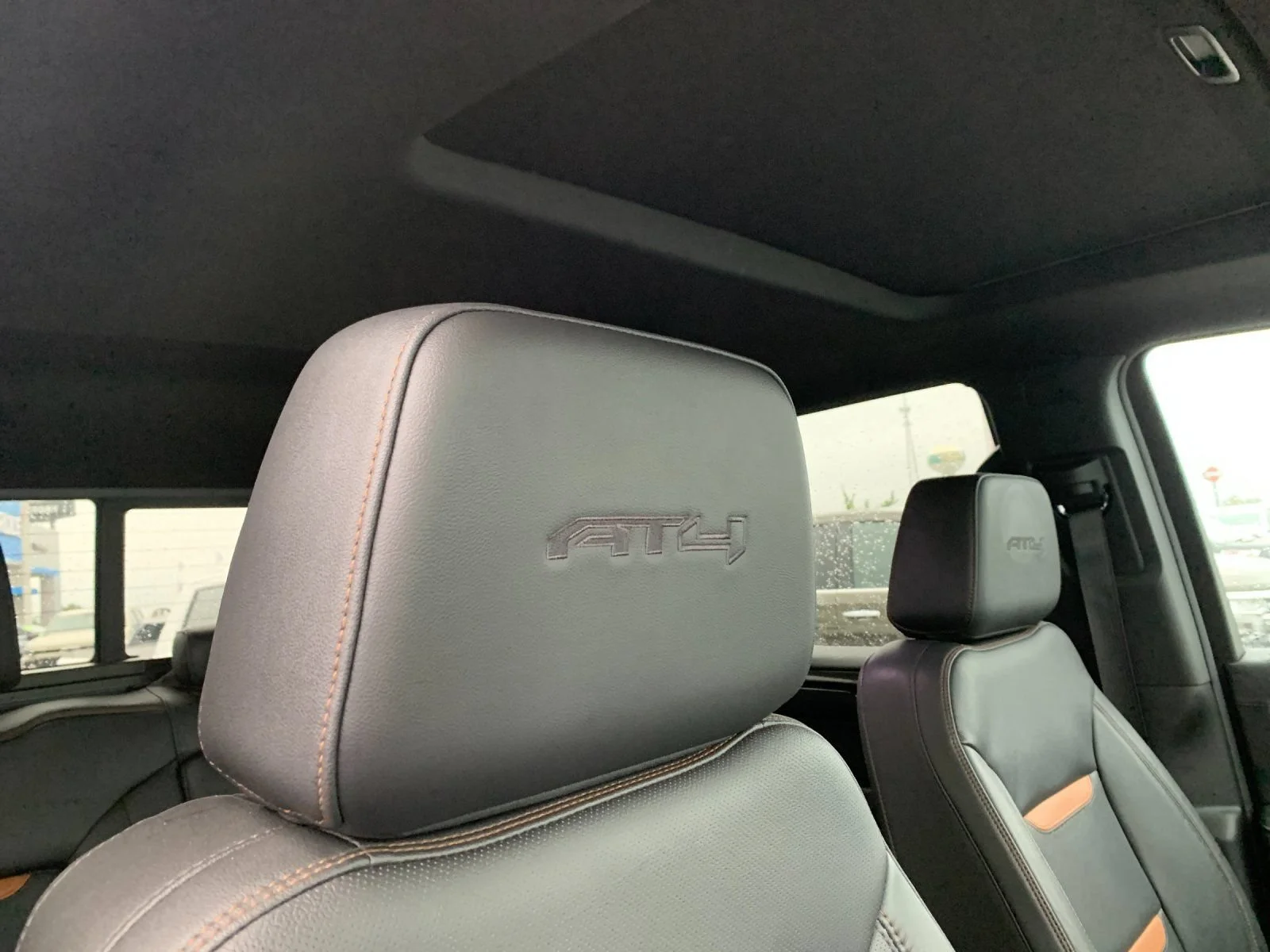 Used 2024 Onyx Black GMC AT4 image 18
