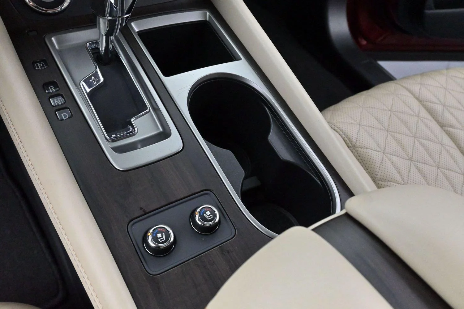 Used 2023 Scarlet Ember Tintcoat Nissan Platinum image 19