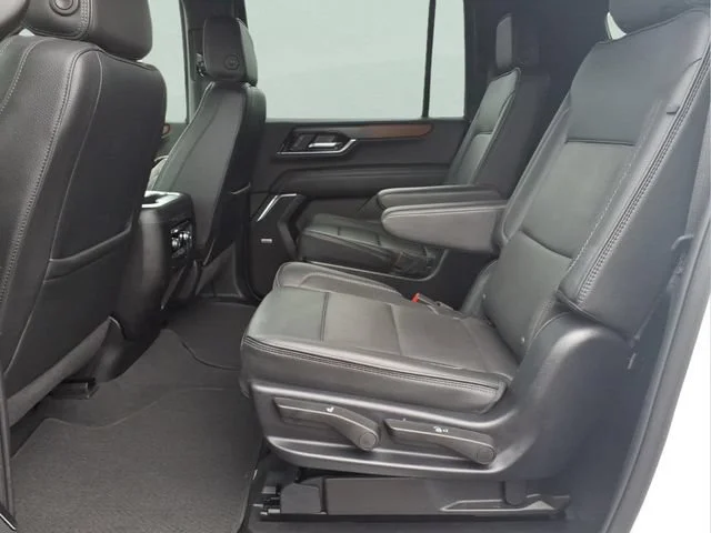Used 2025 Summit White GMC Denali image 21