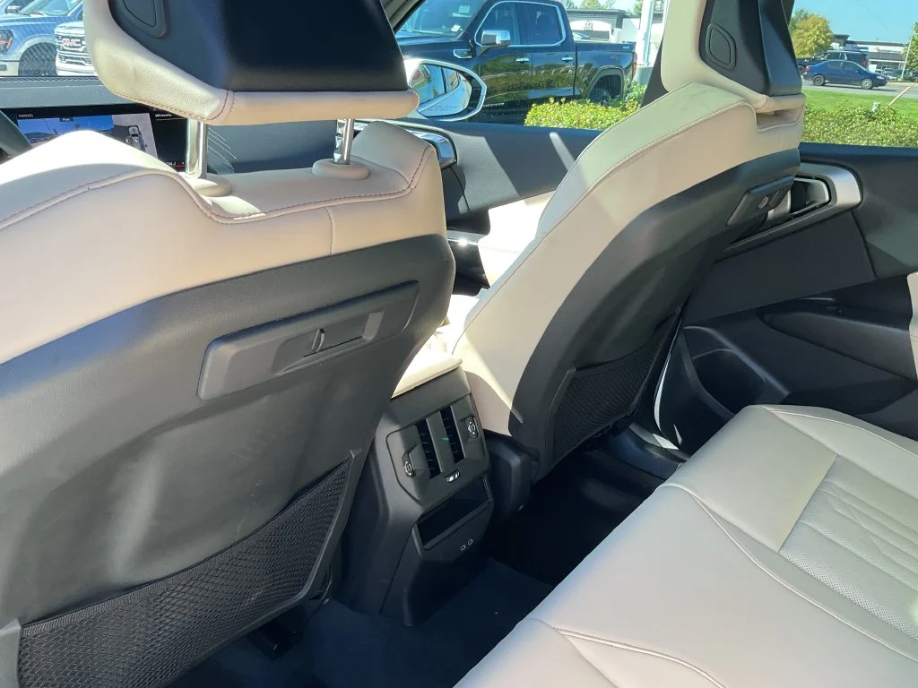 Used 2026 White BMW 30 xDrive image 19