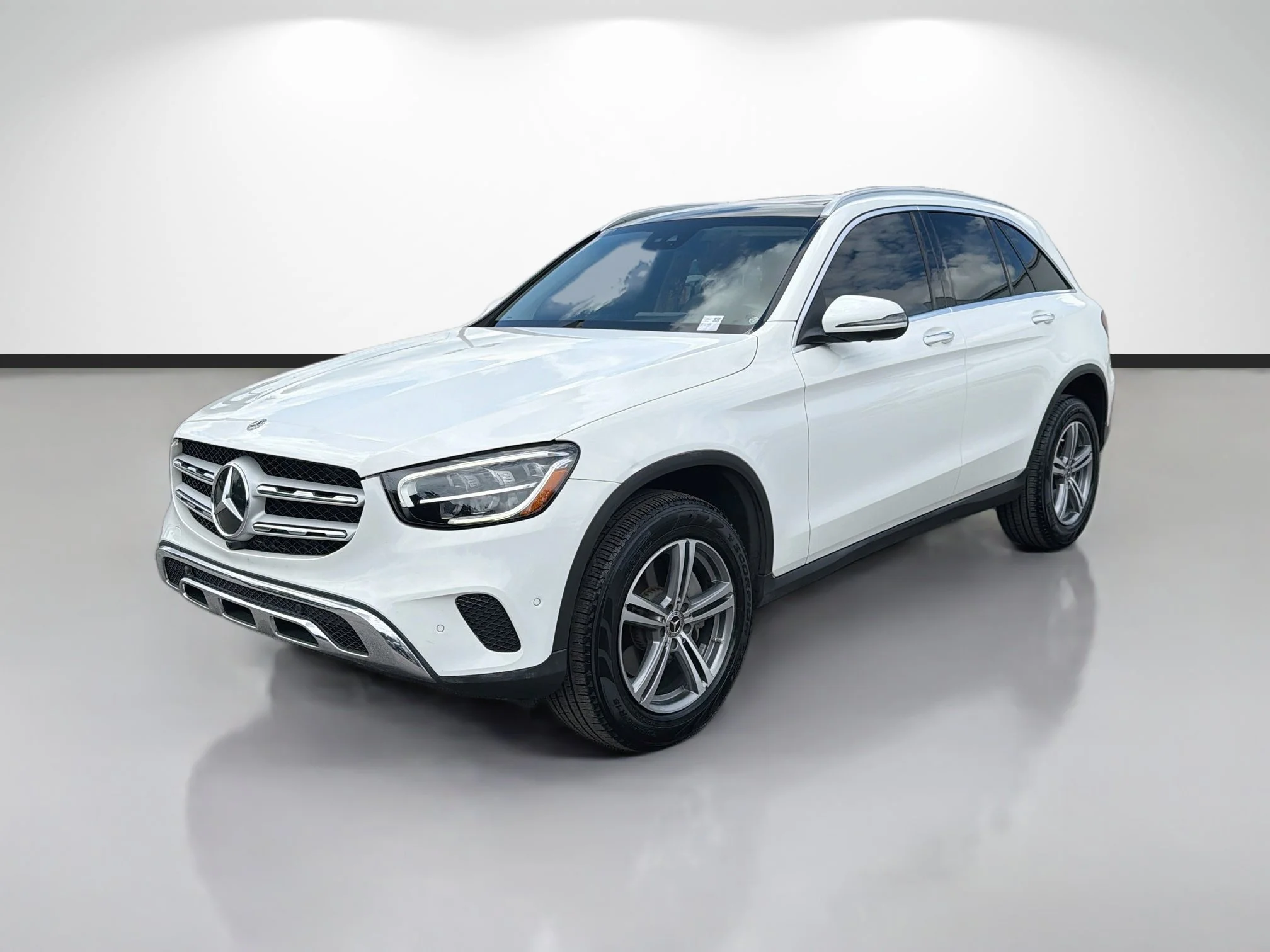 Used 2022 Polar White Mercedes-Benz GLC 300 image 7