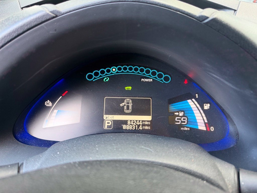 Used 2013 Blue Ocean Nissan SL image 15