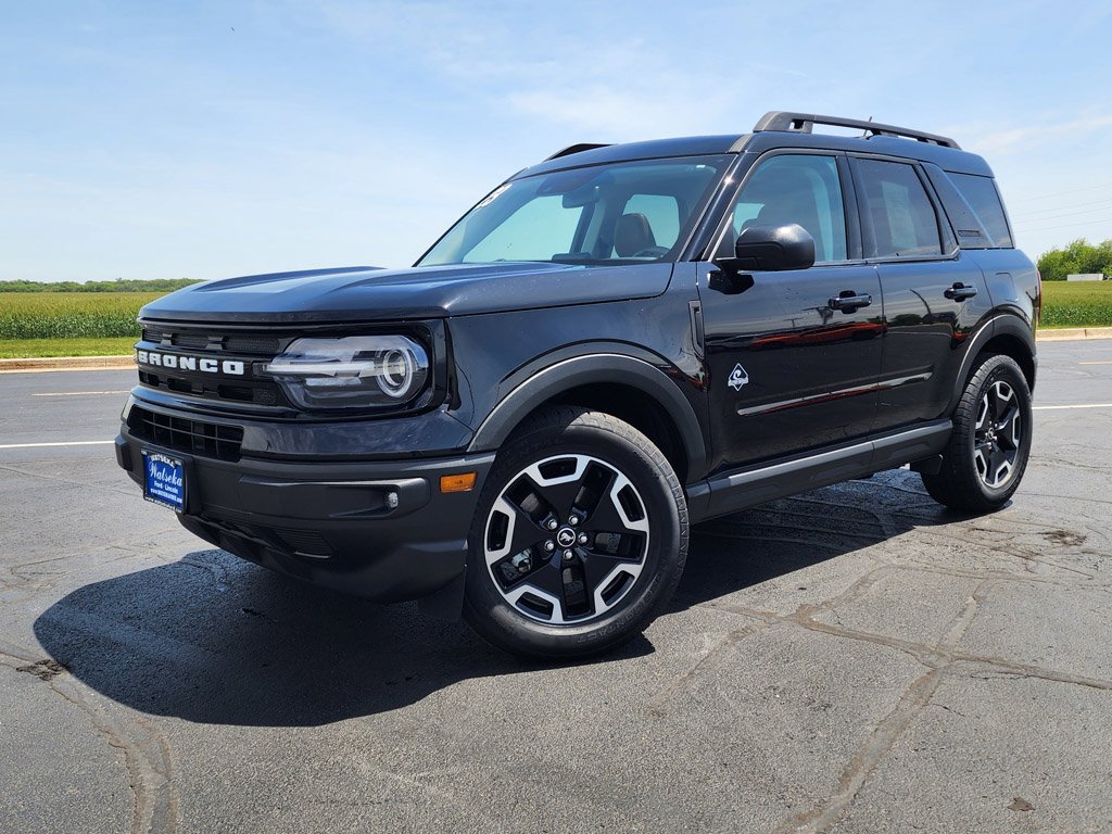 Used 2023 Shadow Black Ford Outer Banks image 1