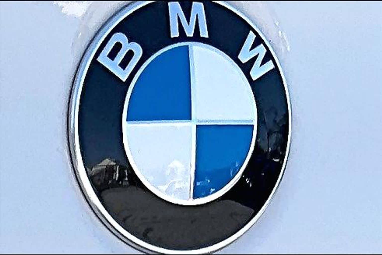 Used 2026 Alpine White BMW 530i image 9