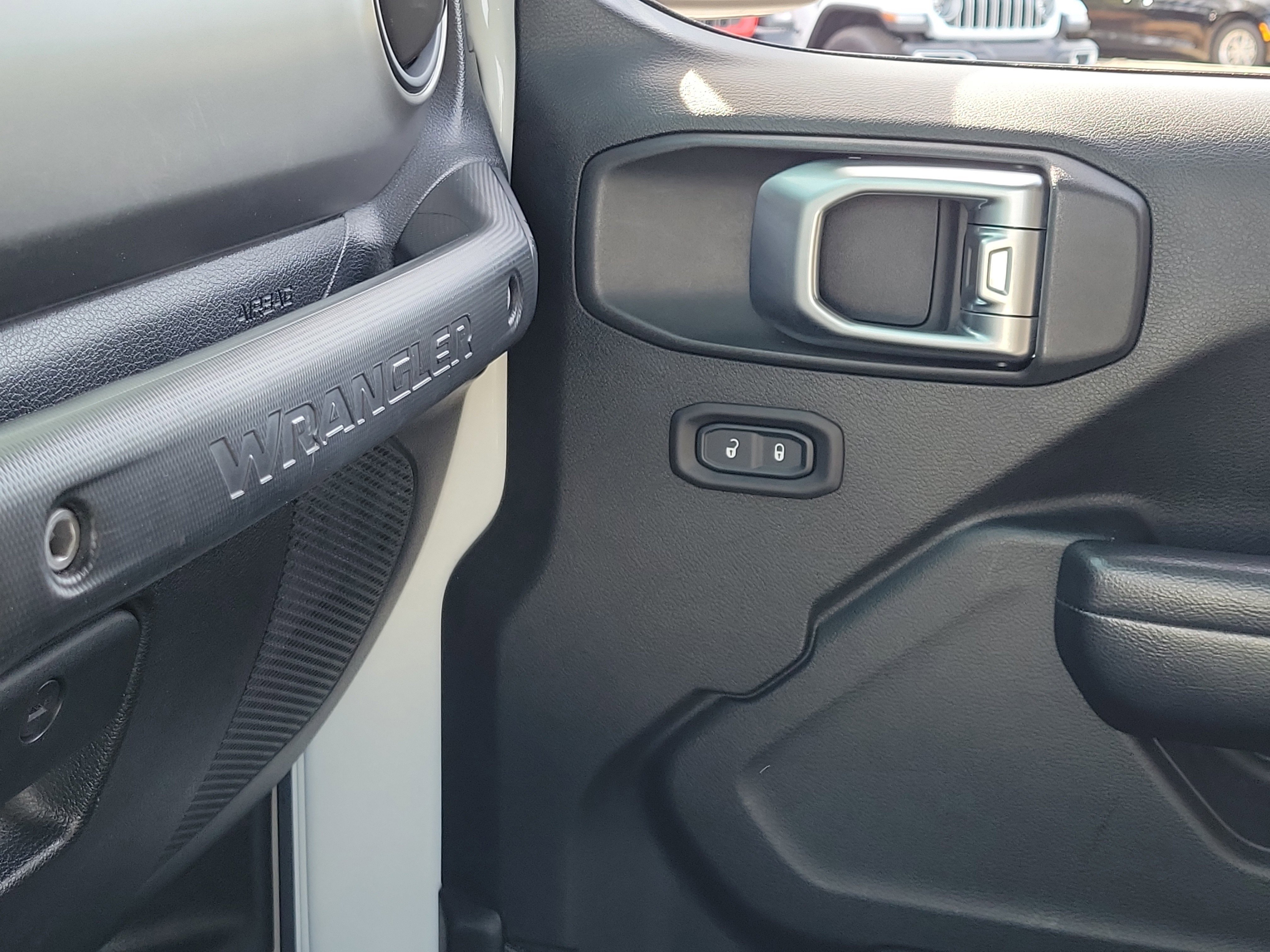 Used 2019 Bright White Clearcoat Jeep Unlimited Sport S image 28