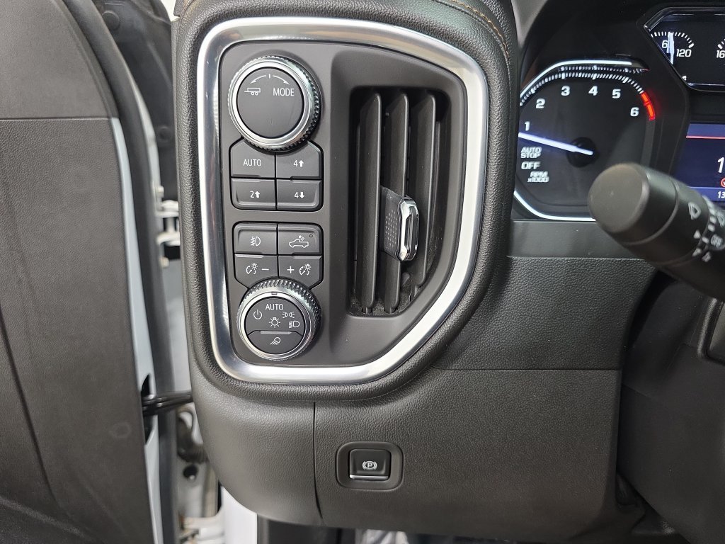Used 2020 Summit White GMC AT4 image 26