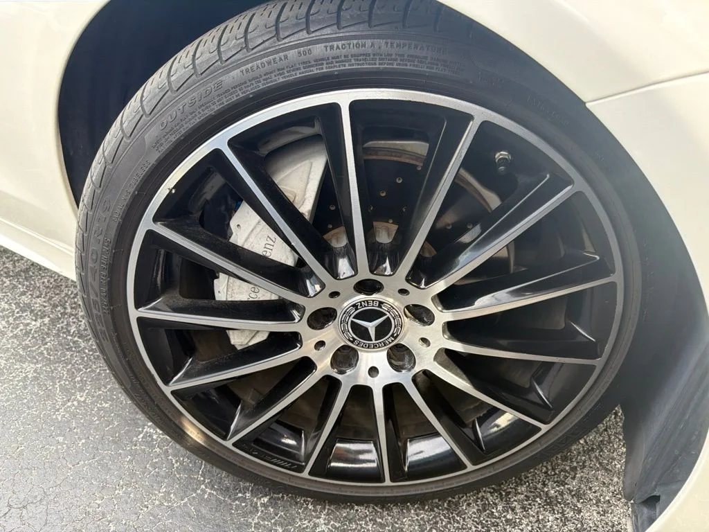 Used 2018 Diamond White Metallic Mercedes-Benz C 300 image 5