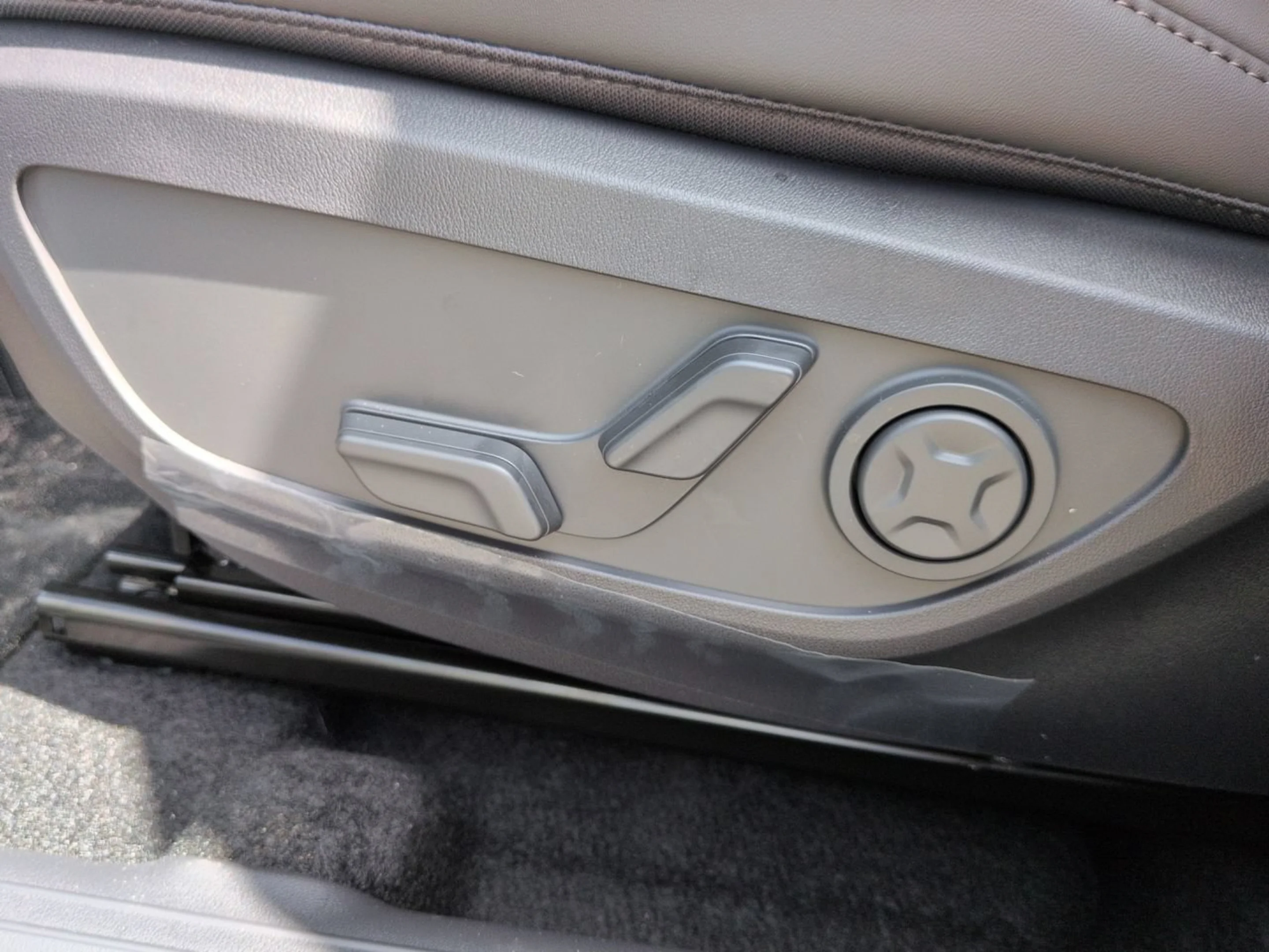 New 2027 Frost Blue Kia EX image 16