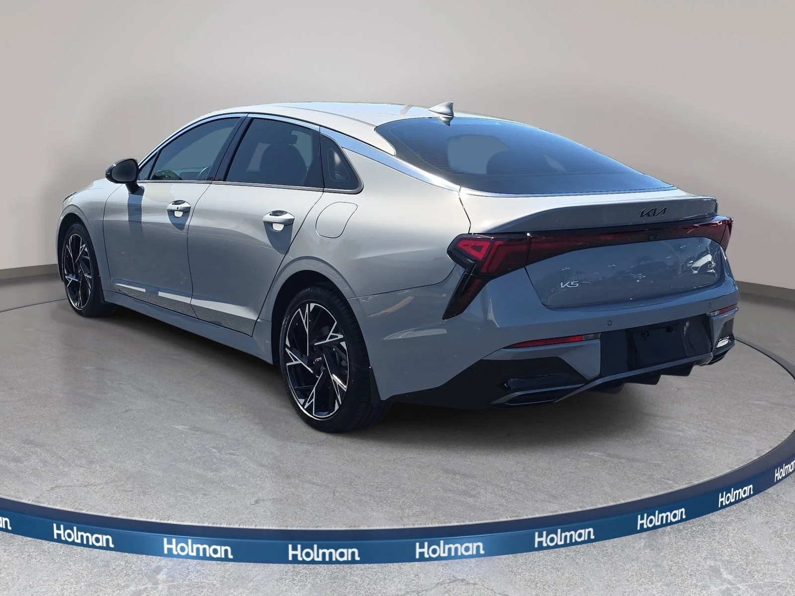 Used 2025 Gray Kia GT-Line image 8