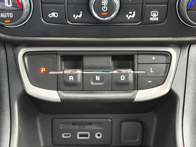 Used 2023 Silver GMC SLE image 24