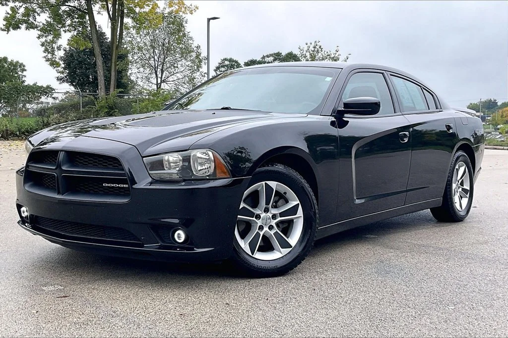 Used 2012 Dodge Charger SE with VIN 2C3CDXBG4CH162724 for sale in Palatine, IL