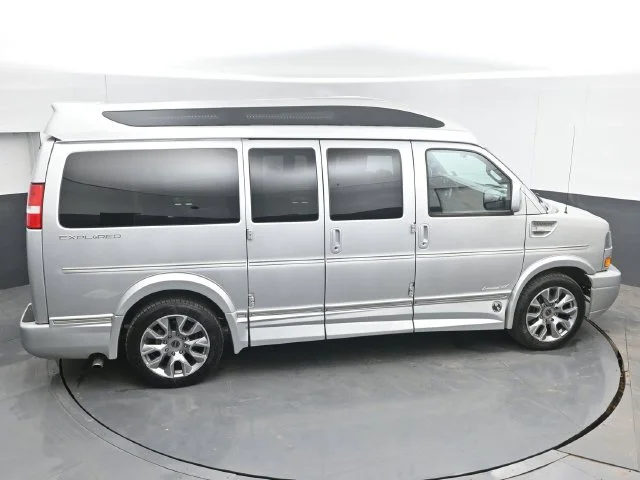 Used 2022 Silver GMC Work Van image 49