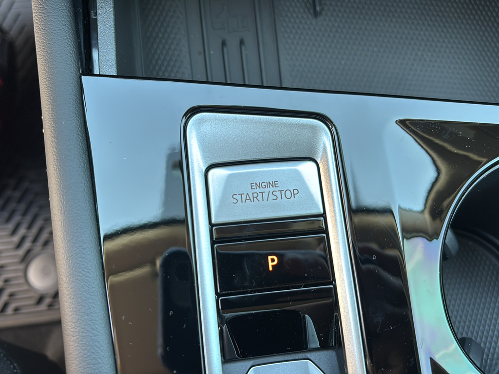 2026 Volkswagen Atlas SE w/Tech - Photo 22