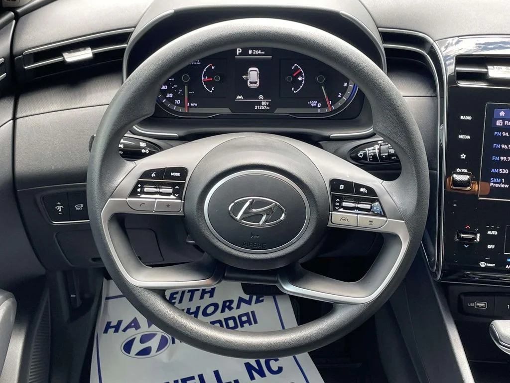 Used 2024 Red Hyundai SEL image 13