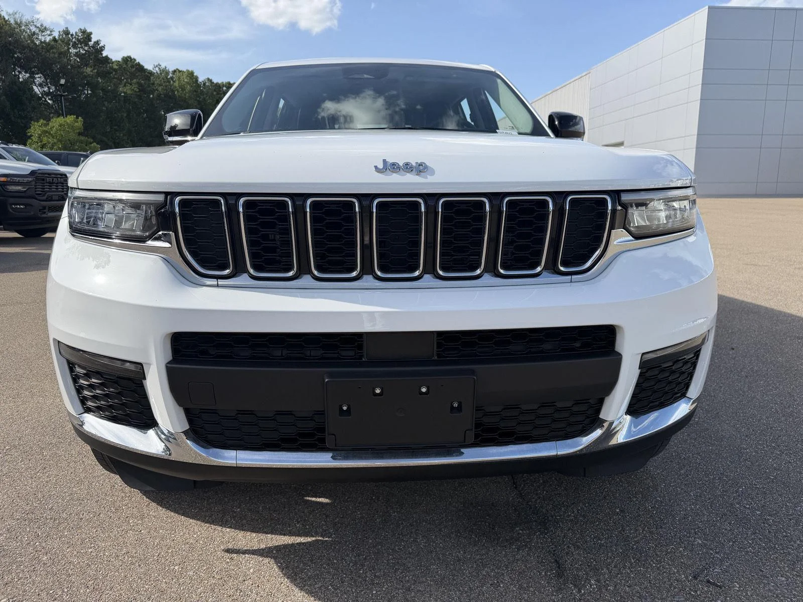 Used 2023 Bright White Clearcoat Jeep Limited image 25