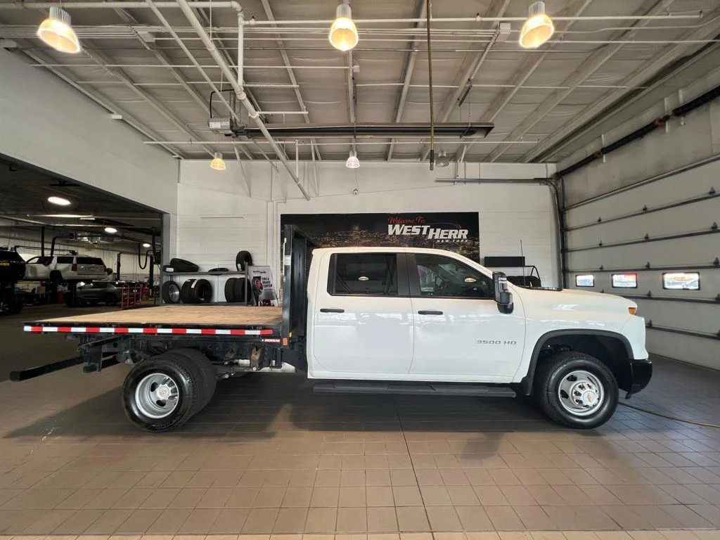Used 2024 Summit White Chevrolet Work Truck image 11
