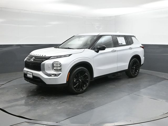 2023 Mitsubishi Outlander 