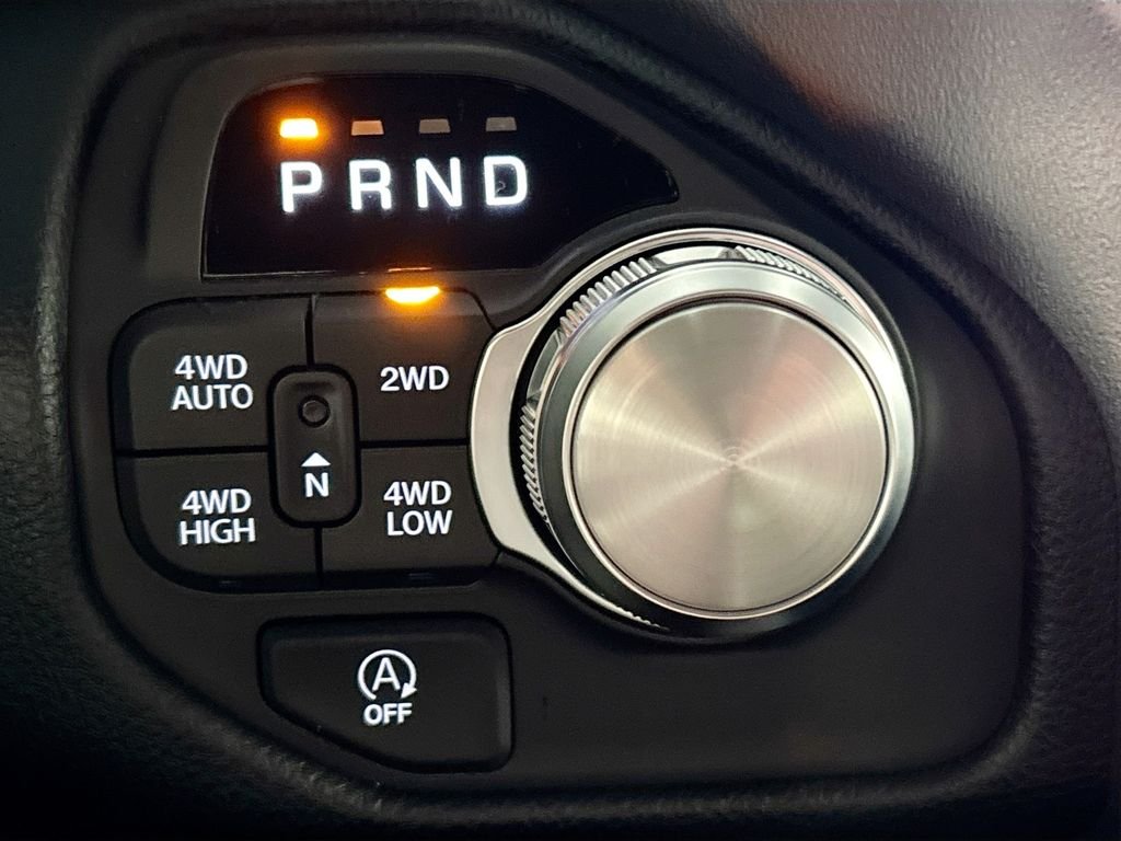 New 2026 Bright White Clear-Coat Exterior Paint RAM Laramie image 18
