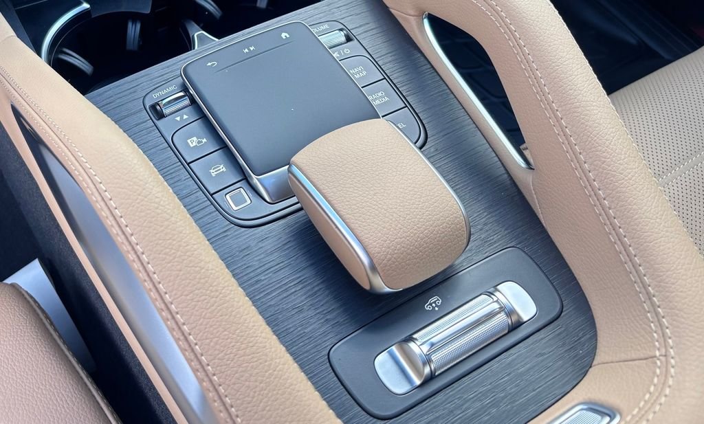 New 2026 Obsidian Black Metallic Mercedes-Benz GLS 450 image 24