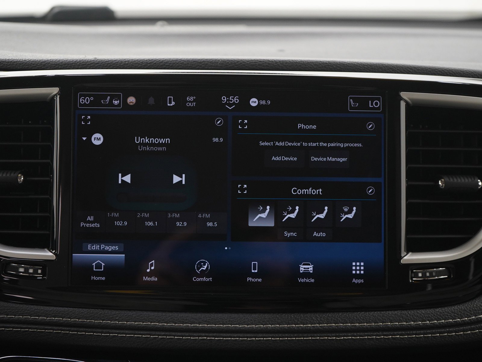 Used 2021 Brilliant Black Crystal Pearlcoat Chrysler Touring L FWD image 20