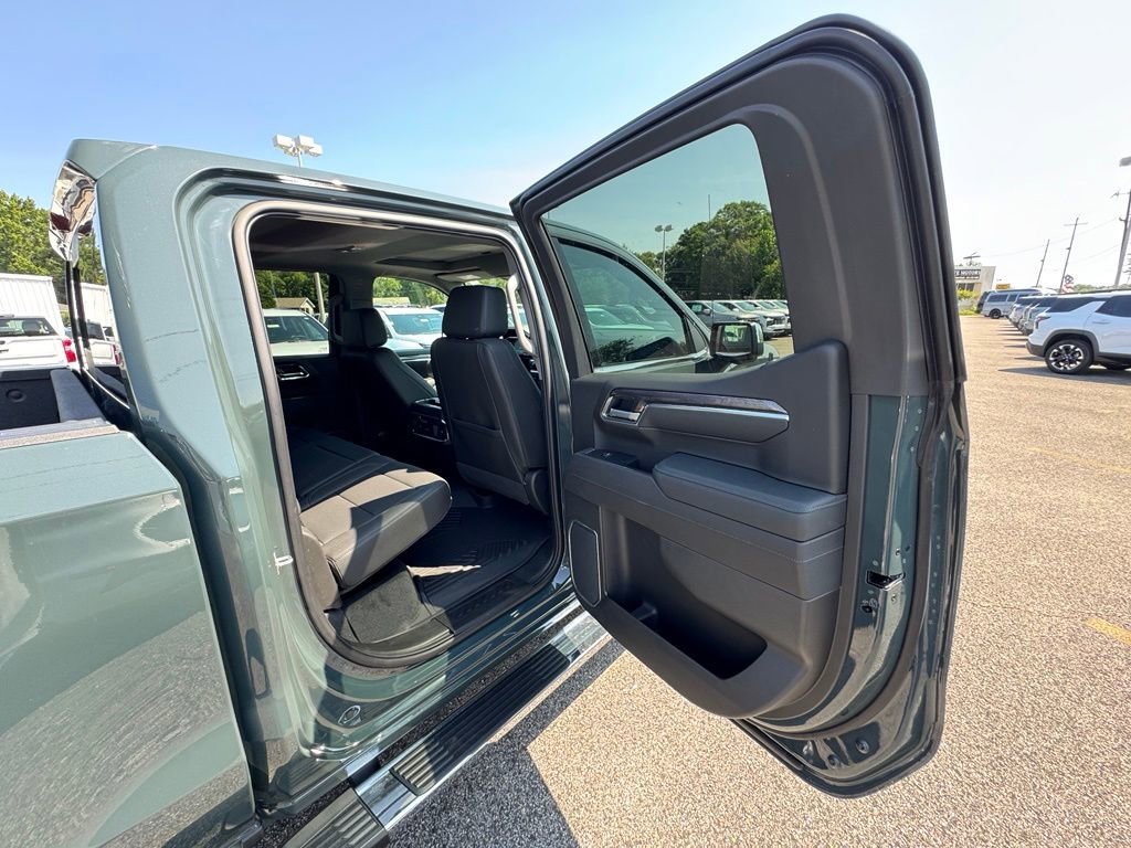 2026 Chevrolet Silverado 1500 LTZ - Photo 22
