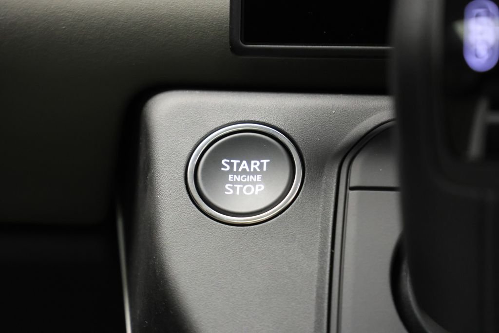 New 2026 Woolstone Green Land Rover S image 21