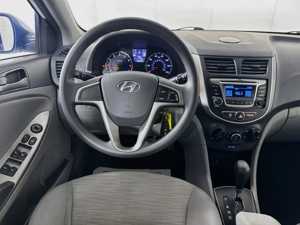 Used 2016 White Hyundai SE image 24
