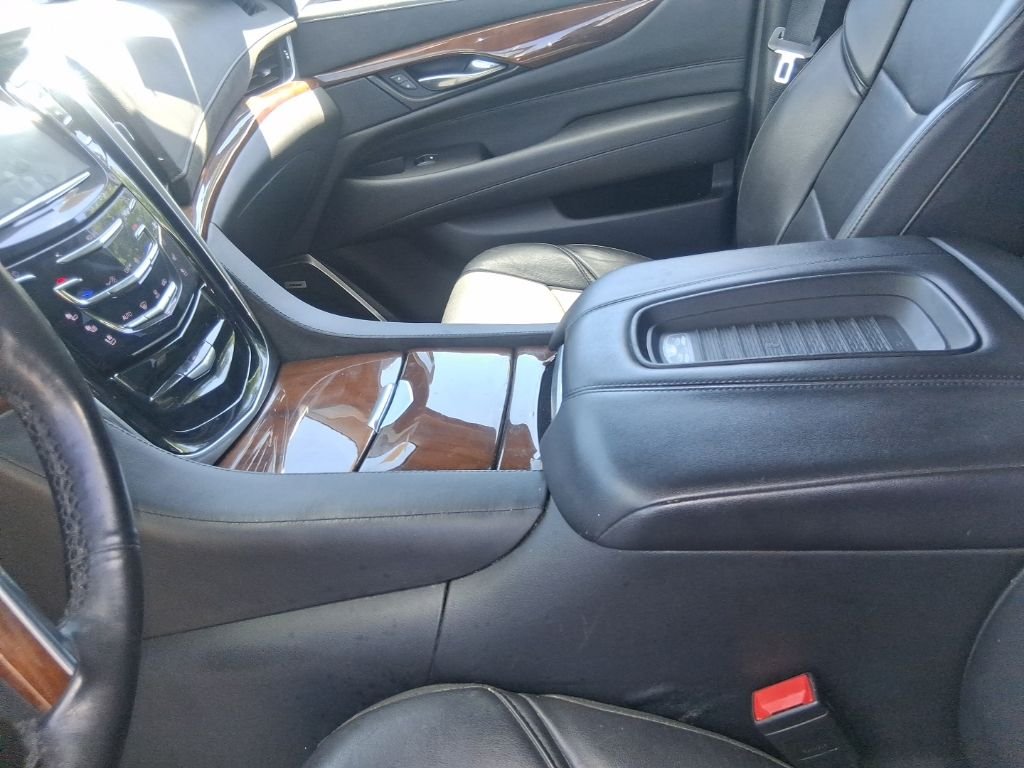 Used 2020 Blue Cadillac Luxury image 12