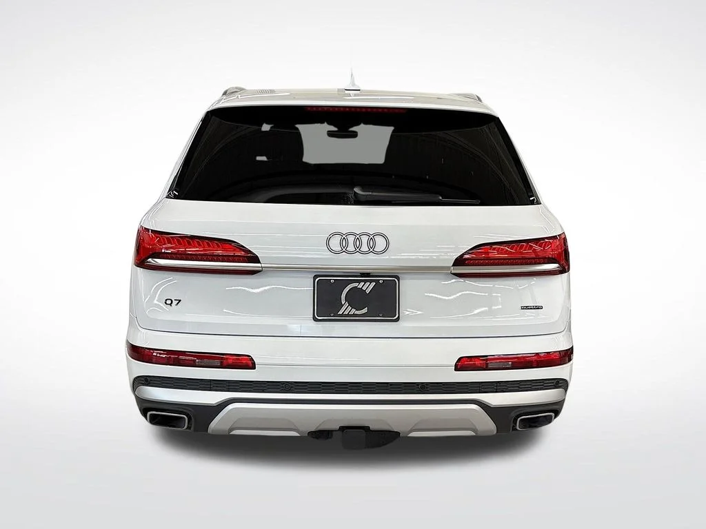 Used 2025 White Audi 55 Premium Plus image 4