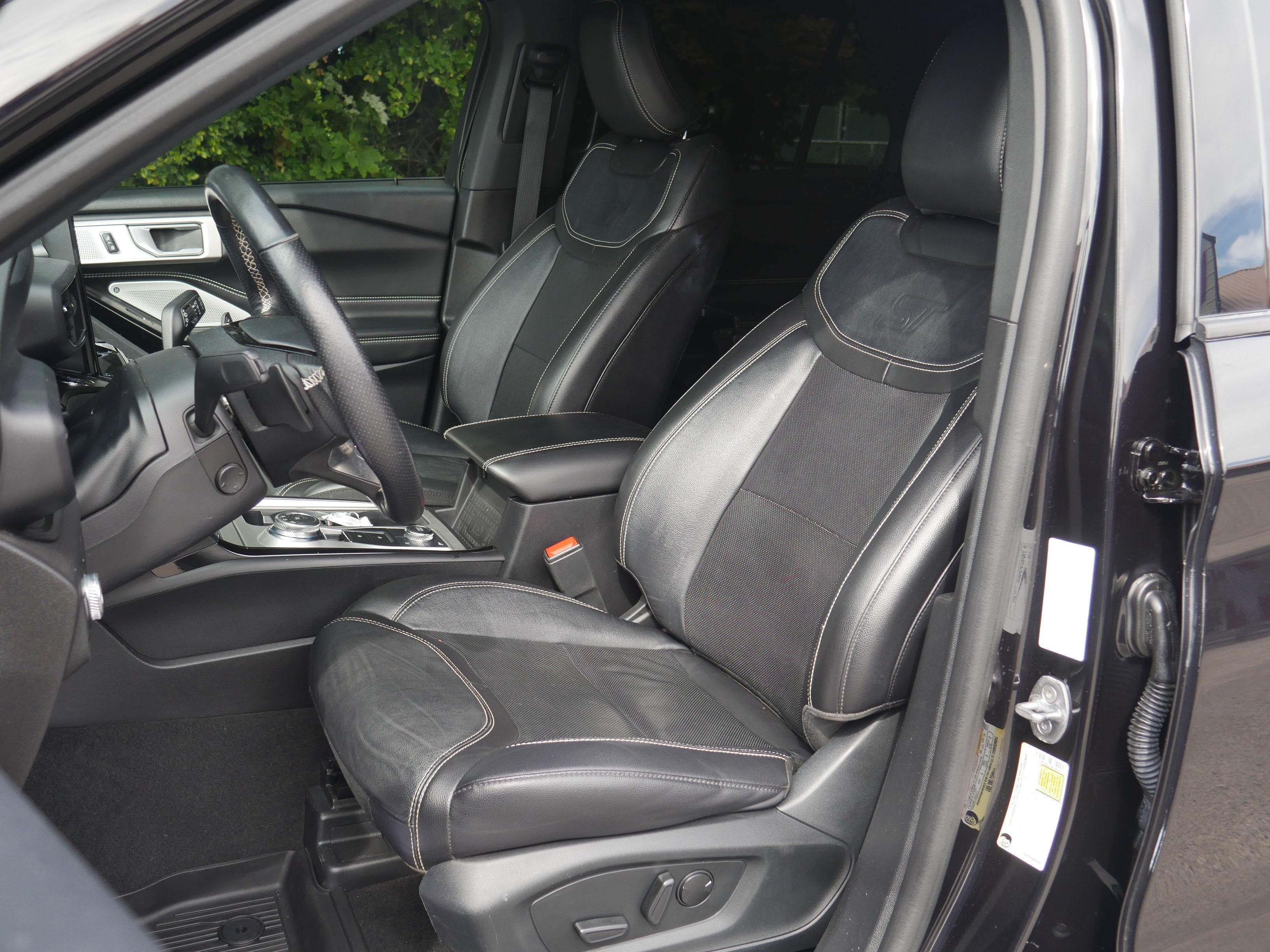 Used 2023 Agate Black Metallic Ford ST image 27