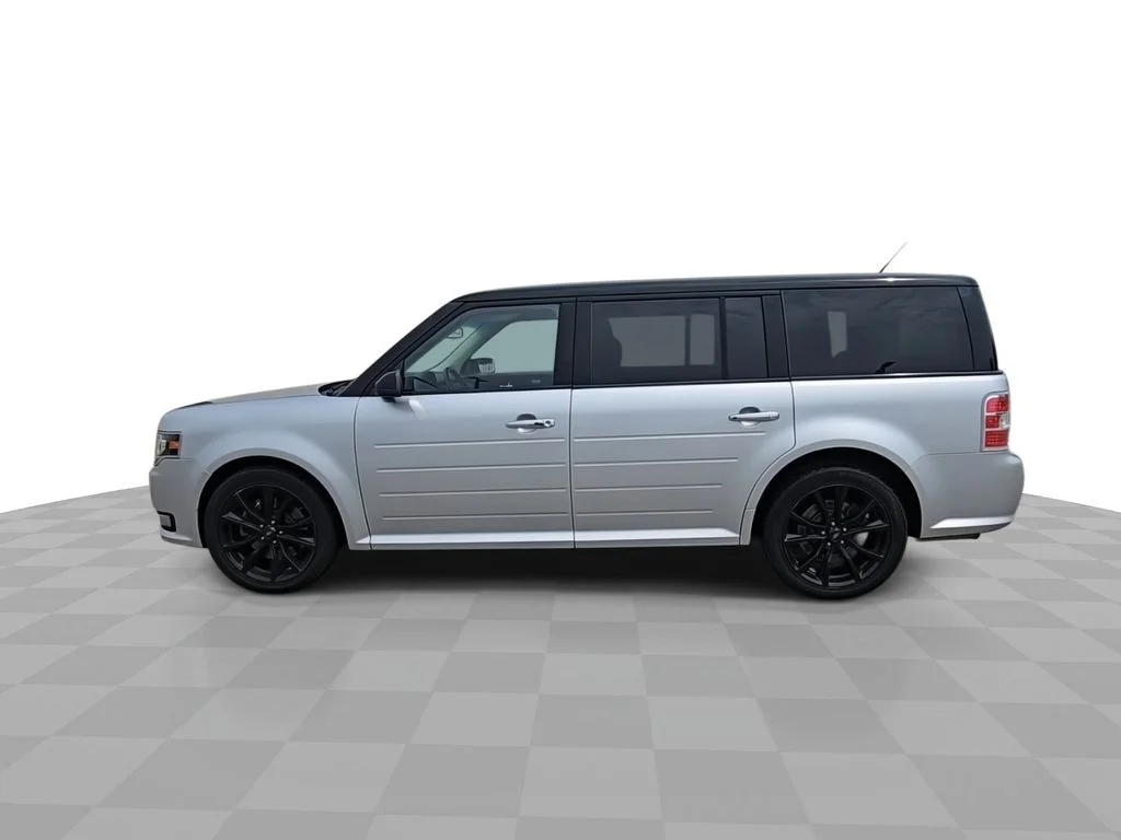 Used 2017 Silver Ford Limited image 5