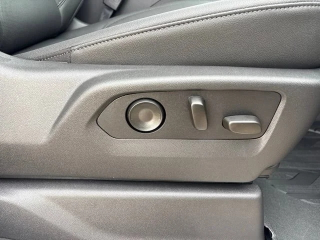 2026 GMC Sierra 1500 SLT - Photo 48