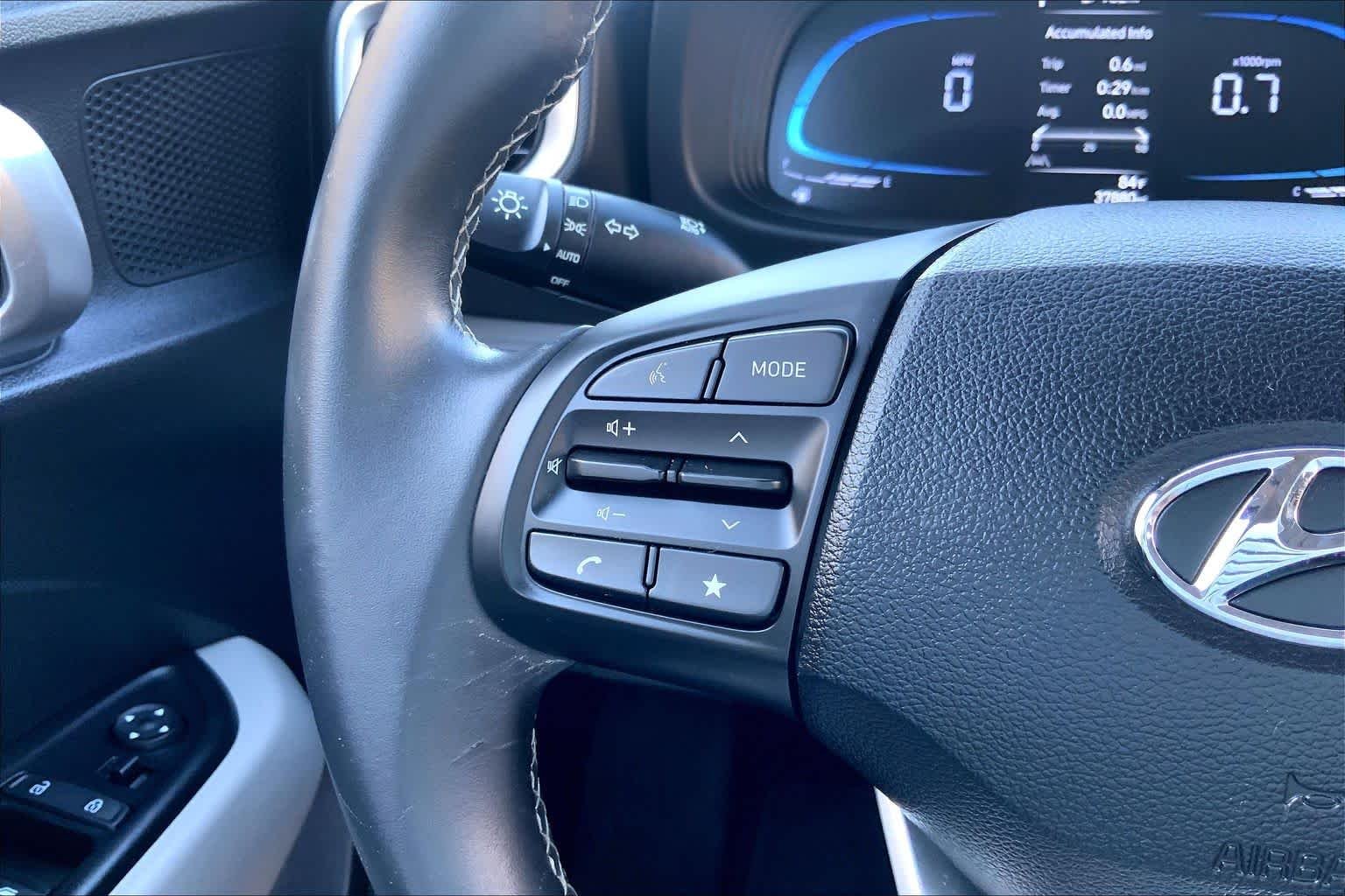 Certified Used 2025 Ecotronic Gray Hyundai SEL image 23