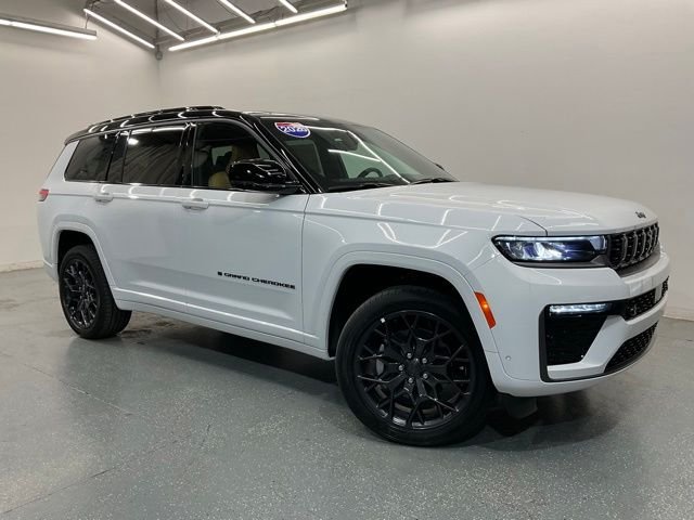 New 2026 Bright White Clear-Coat Exterior Paint Jeep Summit image 2